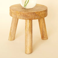 Short Scalloped Wood Indoor Plant Stand