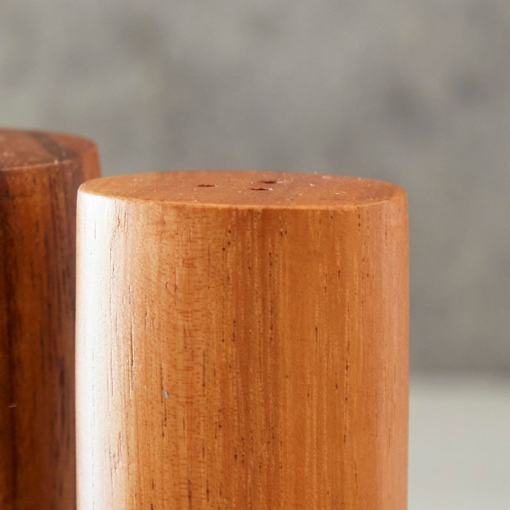 Kayu Wood Salt Pepper Shakers