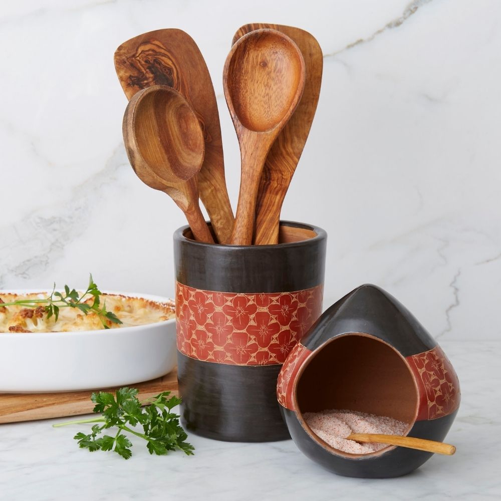 Black Rust Flower Terracotta Utensil Holder