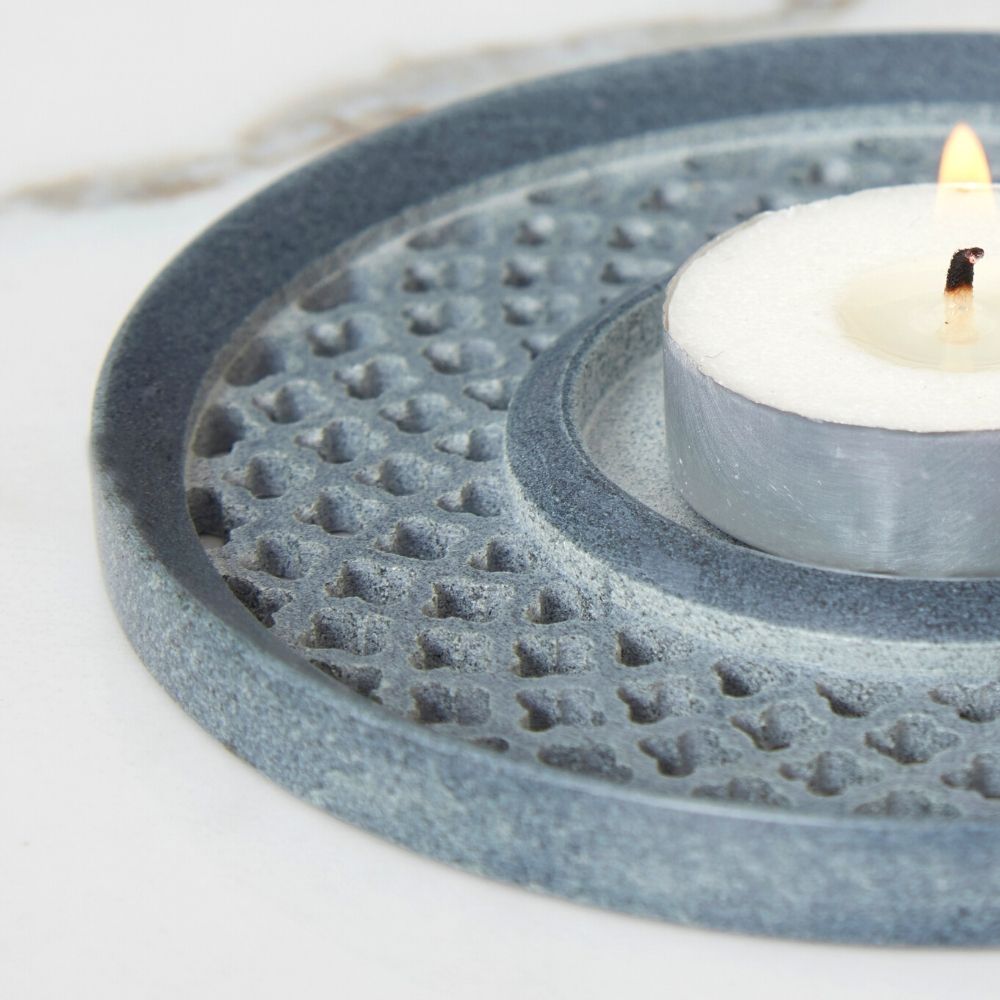 Lattice Gray Stone Circle Plate Tealight Holder
