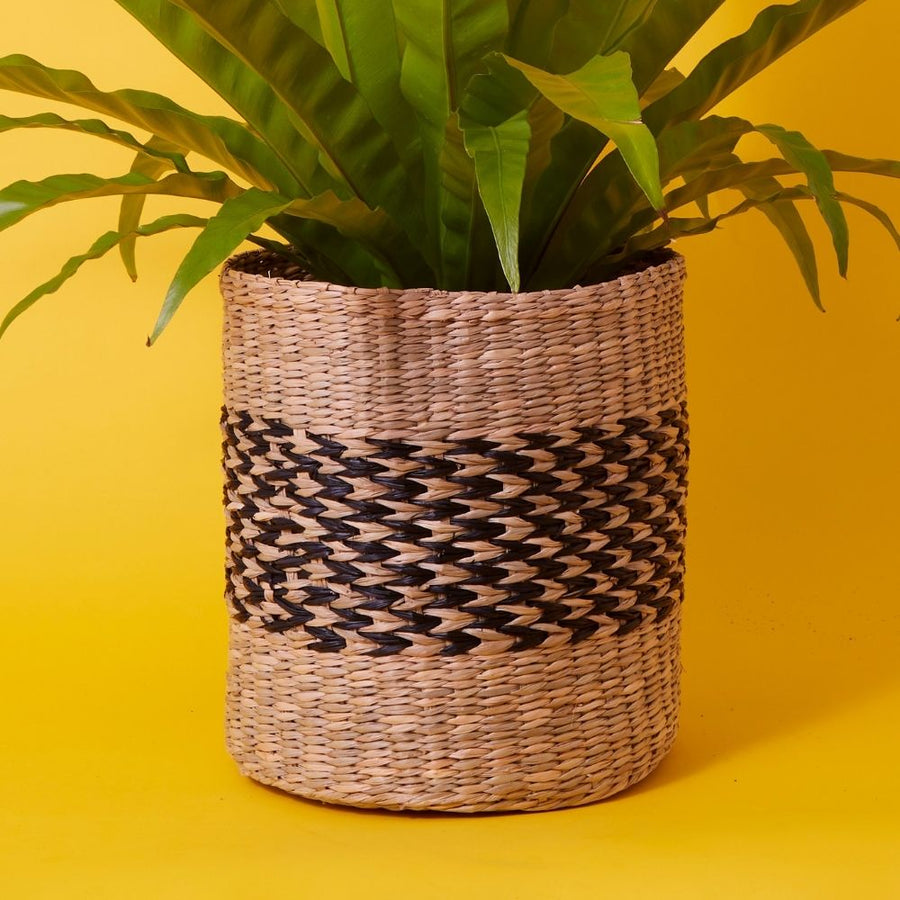 10" Small Seagrass Herringbone Planter Shelf Basket